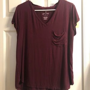 Maroon v-neck t shirt